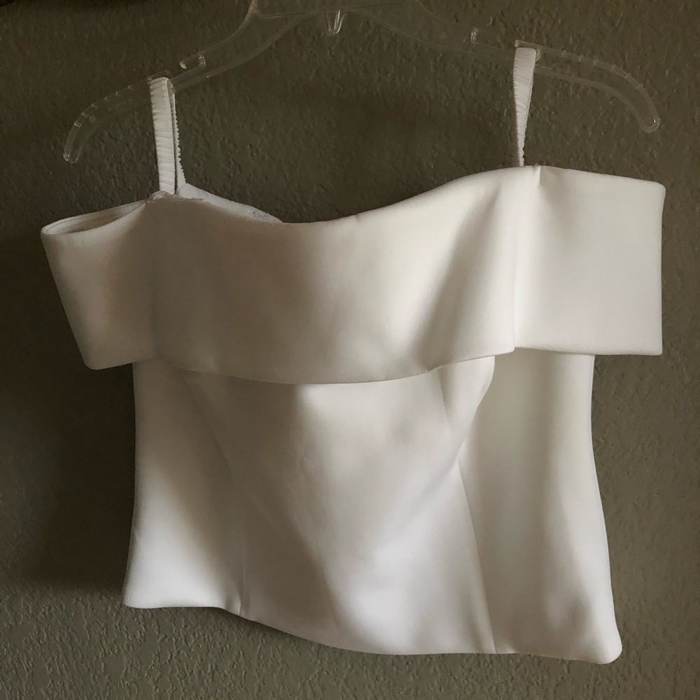 NWOT Eliza J Sz 14 Off-the-Shoulder Top in Ivory